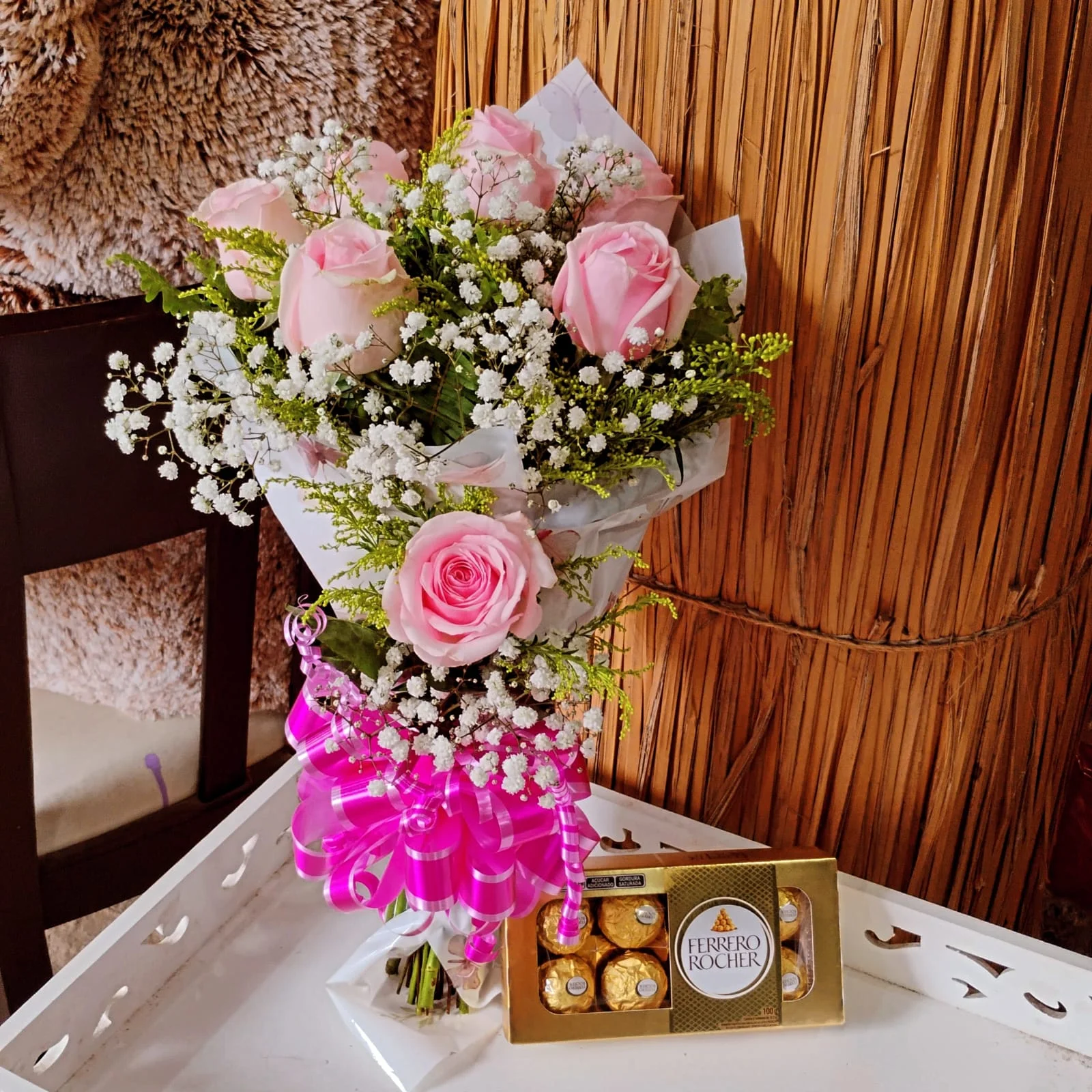 Buquê de 7 Rosas com Ferrero Rocher